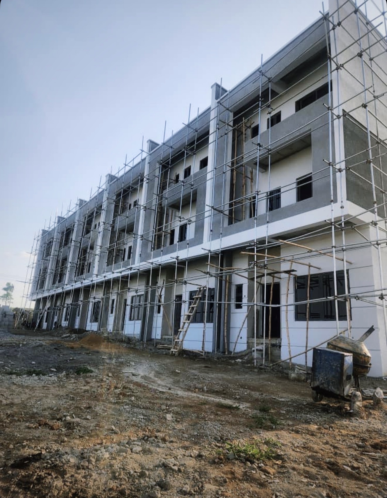 4BD Terrace Duplex in Idu